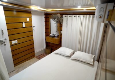 MV Aboshar – Couple AC Bed with Attached Bathroom